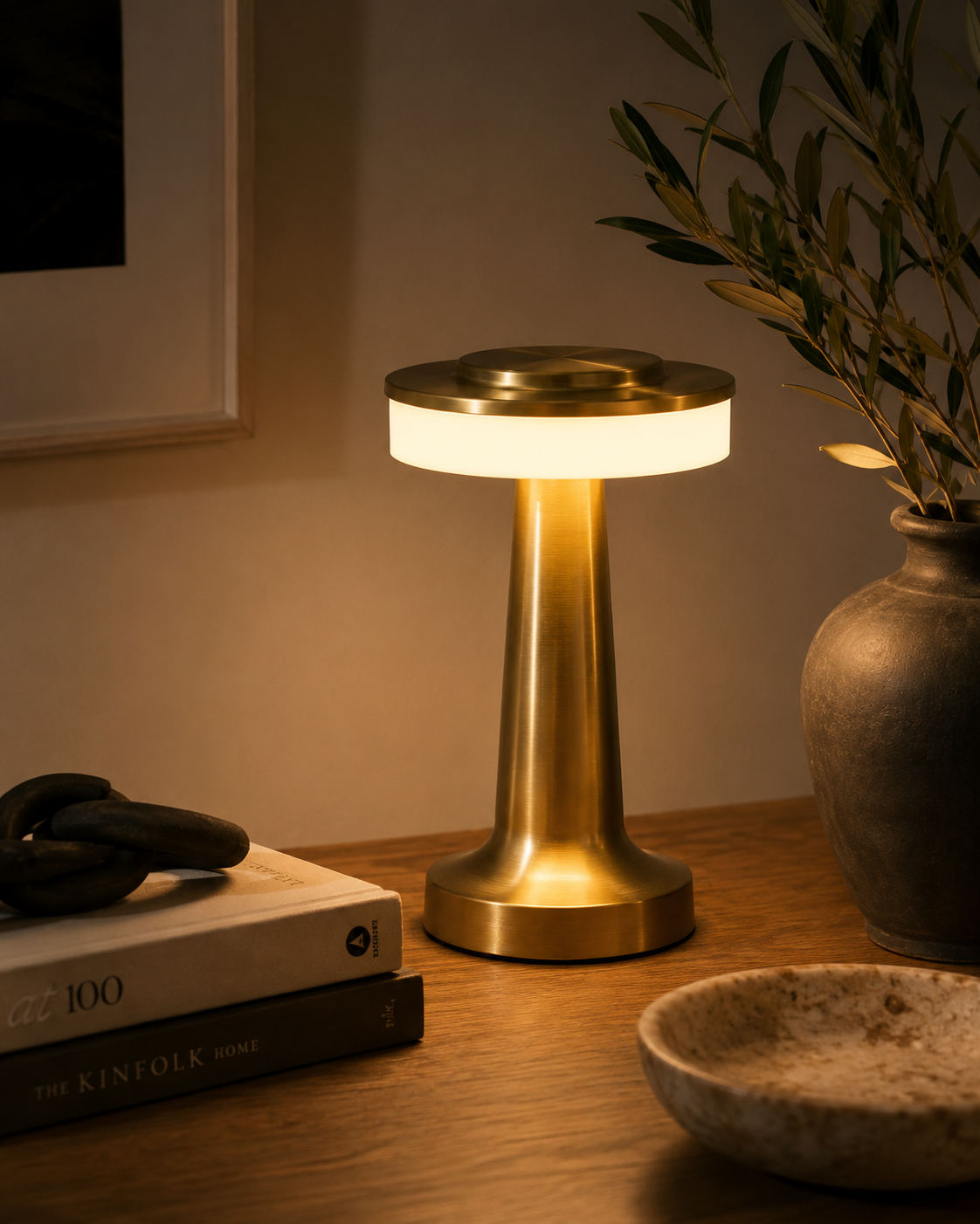 AuroraGlow | Elegant Dimmable Cordless Table Lamp for Living Room