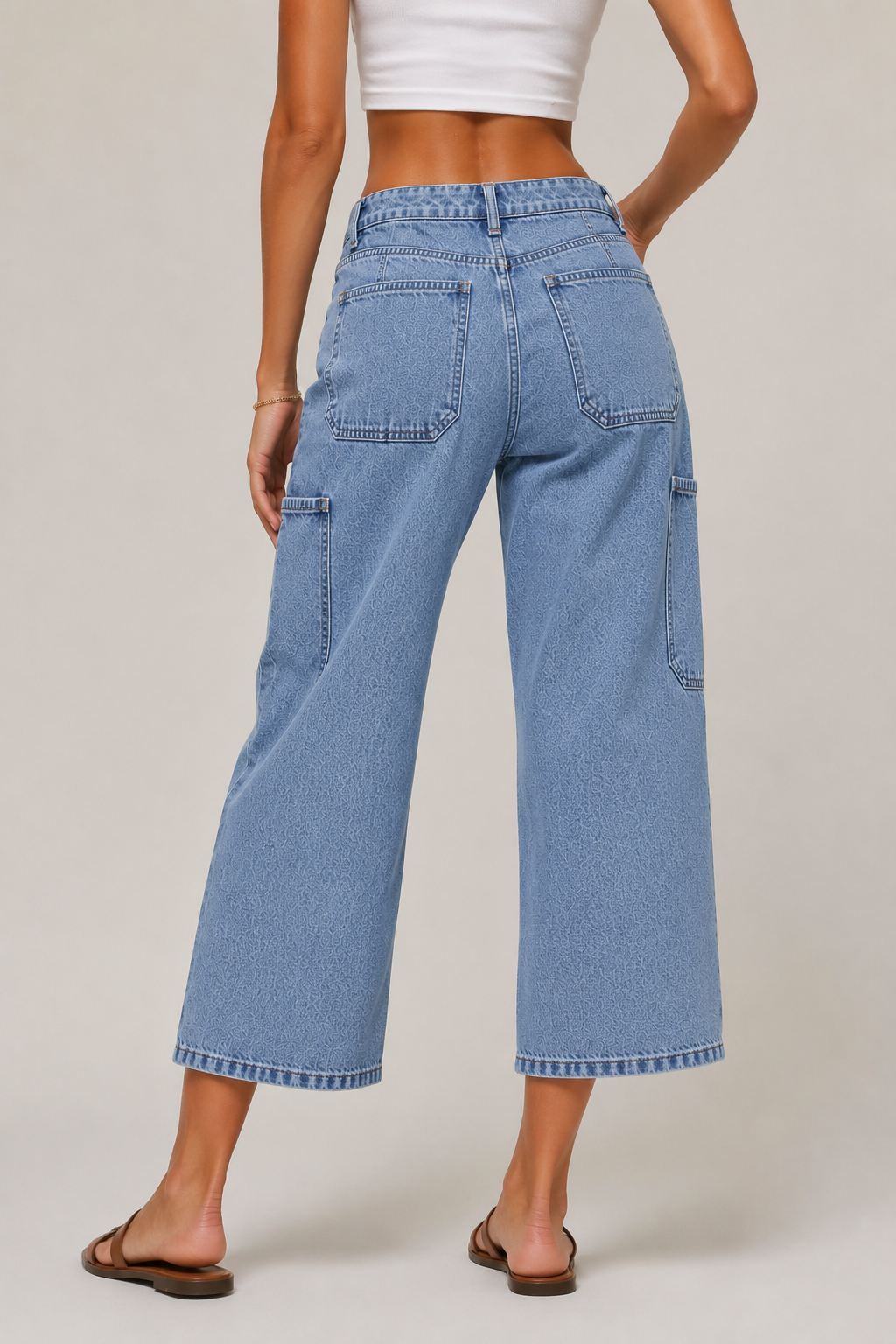 CARGO CROP JEANS