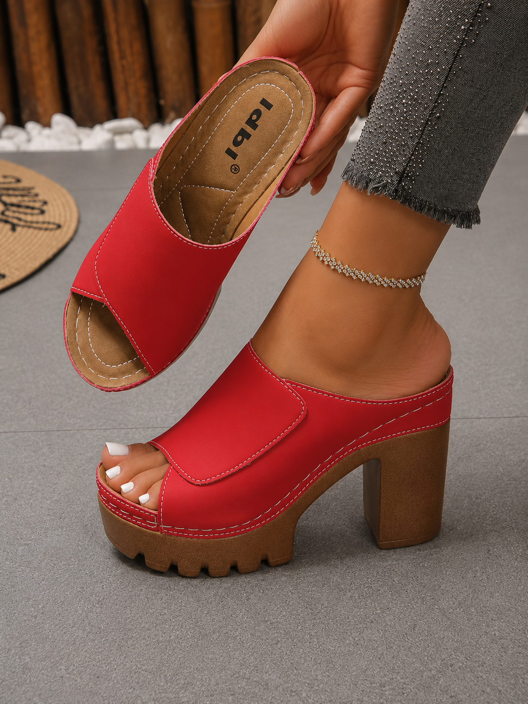 Arianna | Chunky Heeled Comfort Sandals