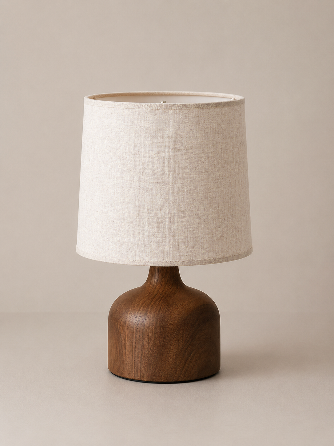 Elegant Retro Iron Wood Grain Bedside Lamp