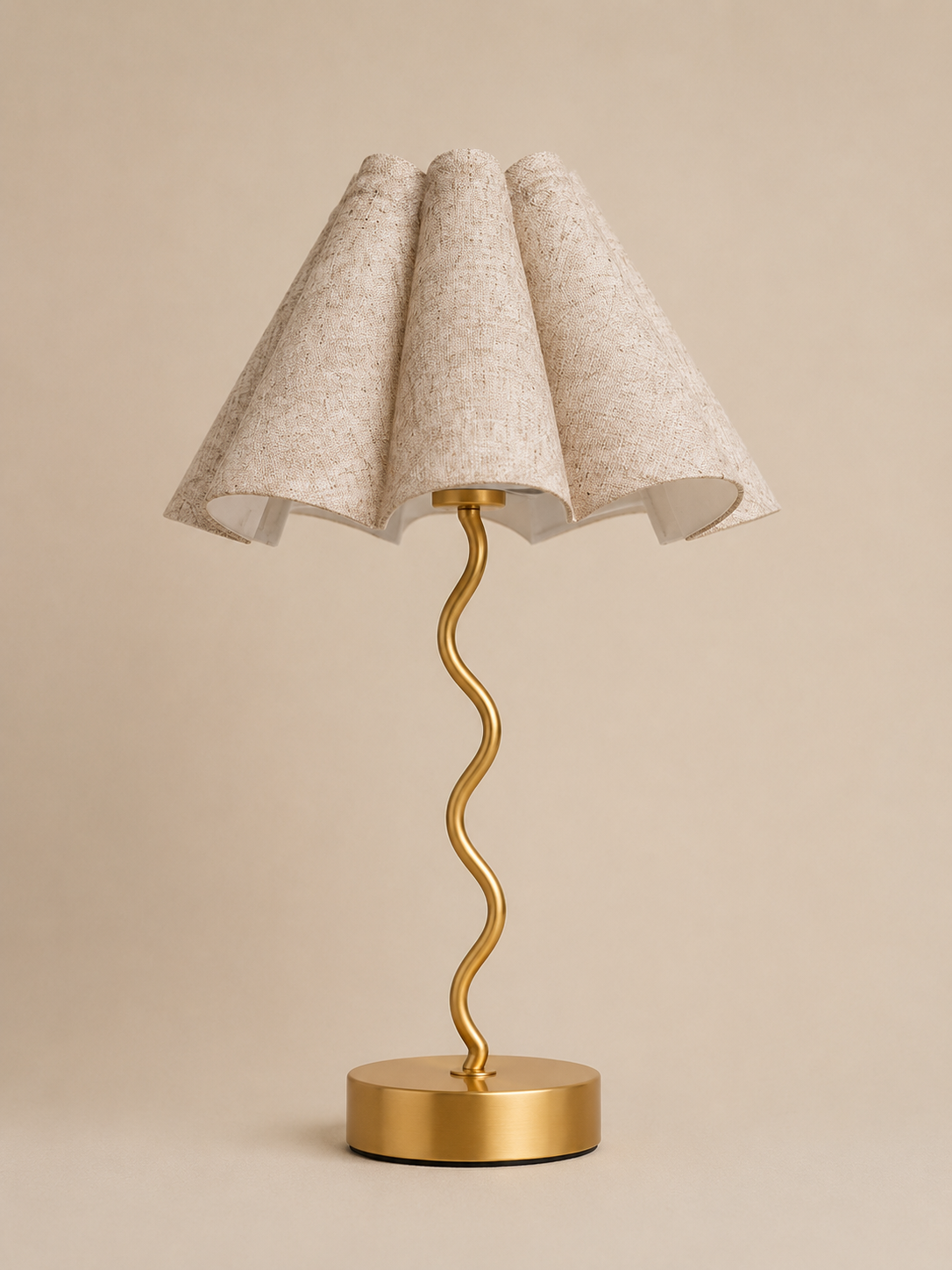 Elegant Minimalist Brass Gold Table Lamp for Bedroom & Desk