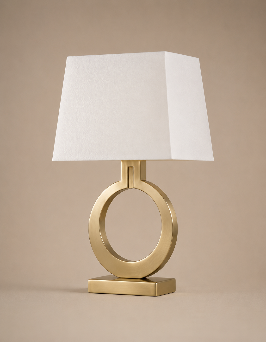 Hilla | Elegant Modern Fabric Table Lamp for Home and Office