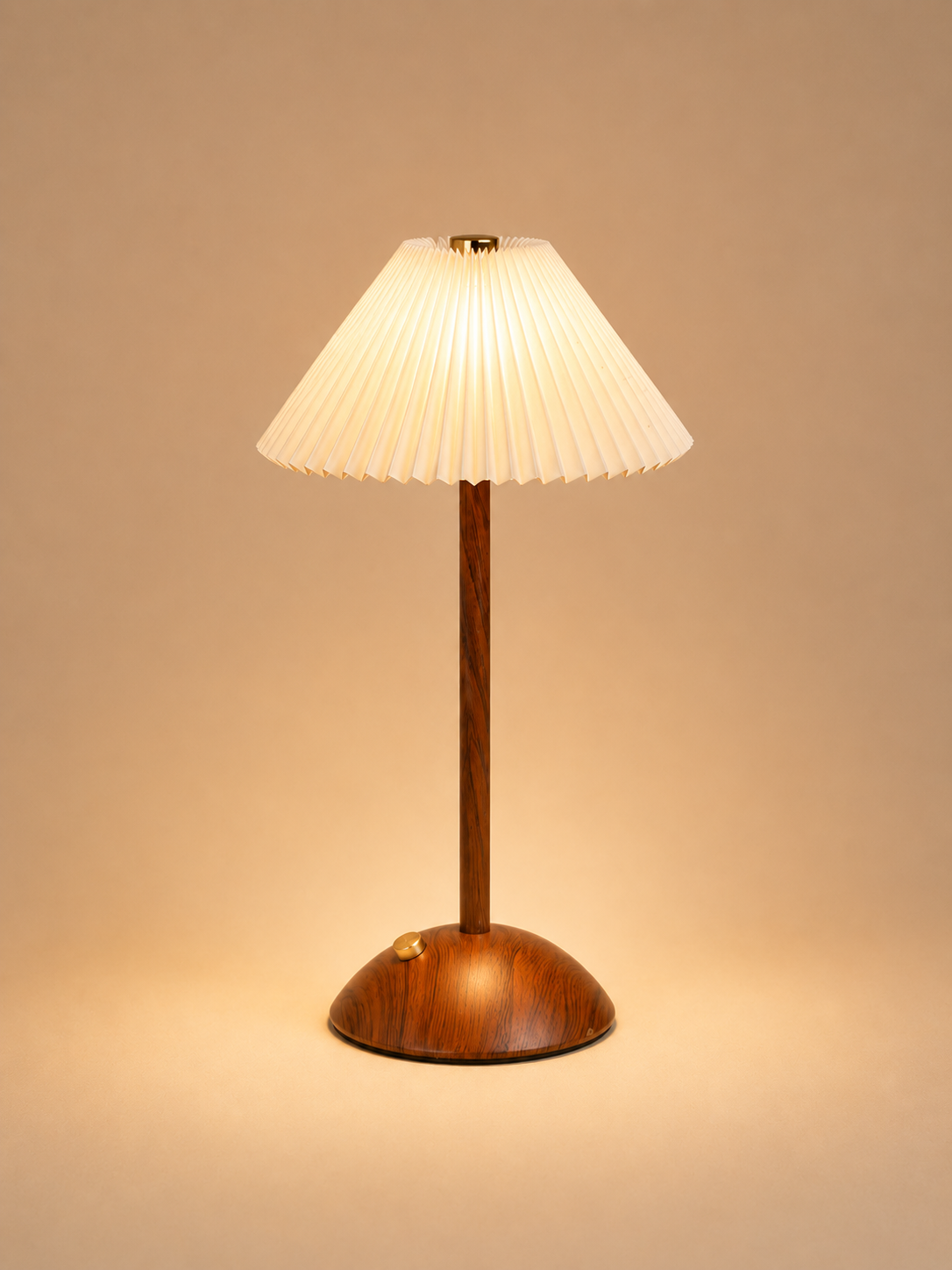 Stylish Minimalist Cordless Touch Table Lamp for Cozy Ambiance