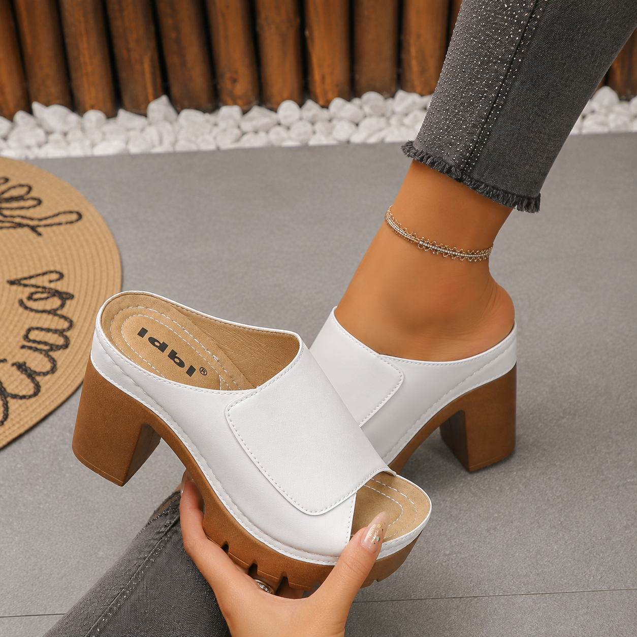 Arianna | Chunky Heeled Comfort Sandals
