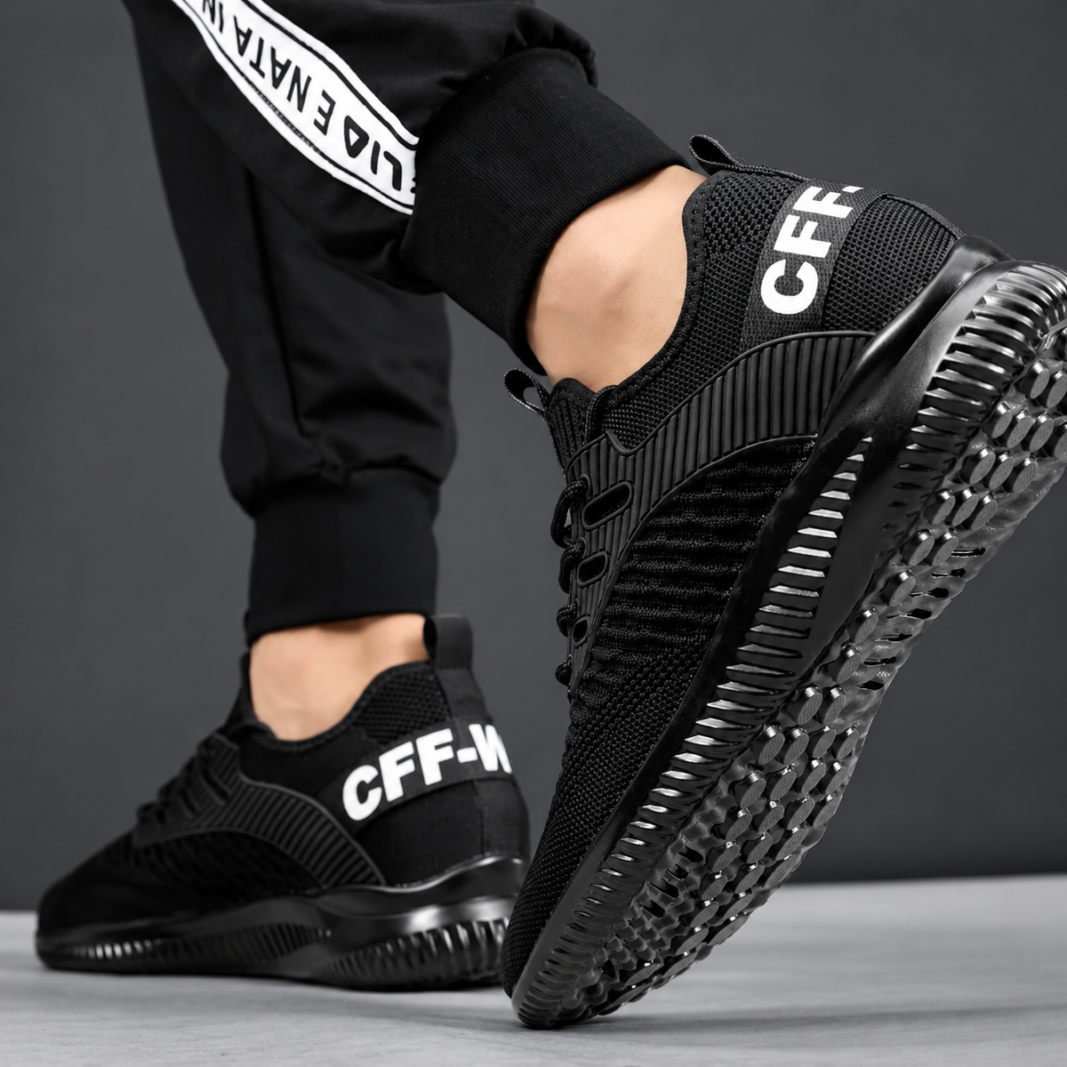 Derek | Covert Adjustable Height-Boosting Sneakers