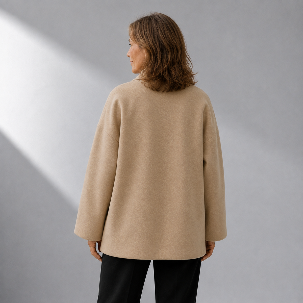 Paulette | Statement-Collar Coat