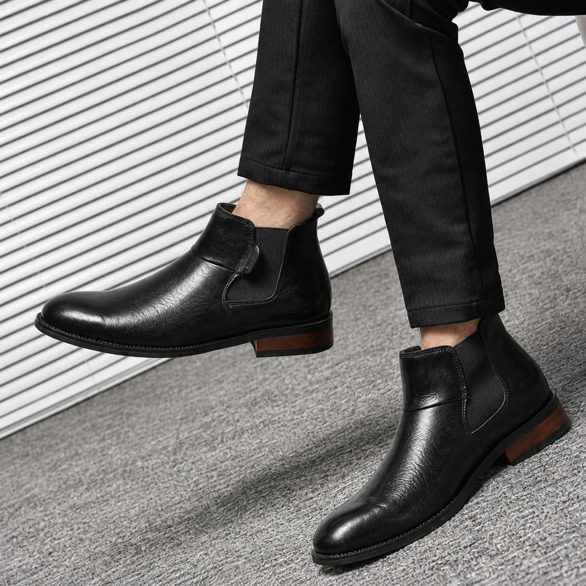 Victor | Covert Height-Boosting Chelsea Boots